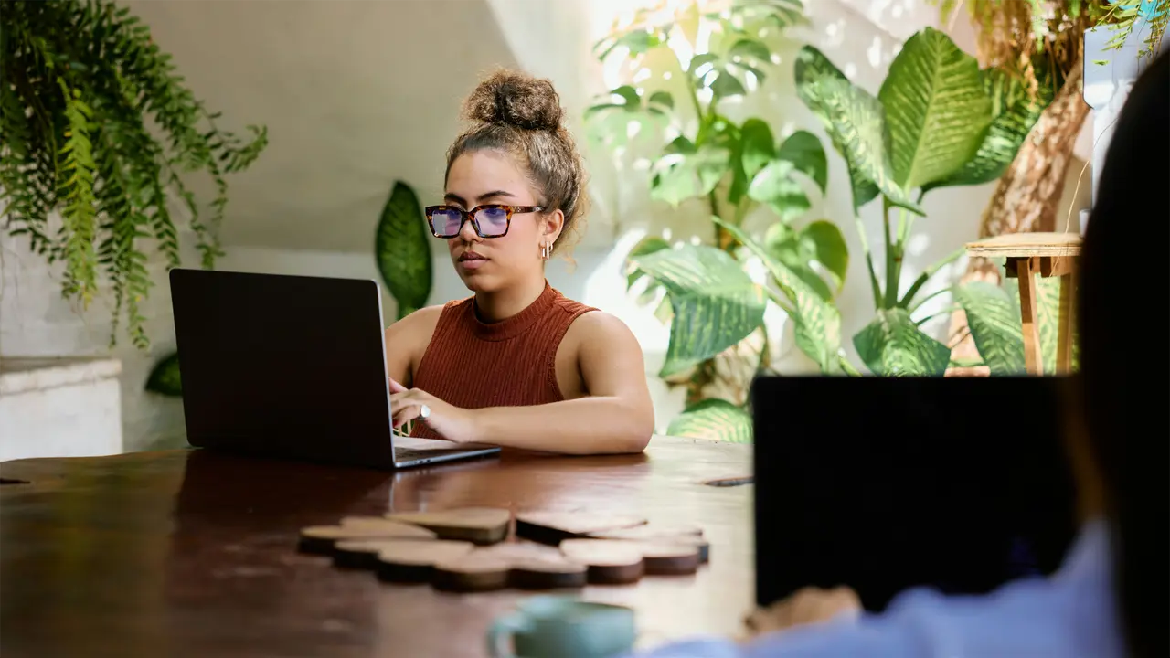 Digital Nomads ESL Discussion Questions - Smart Discussions