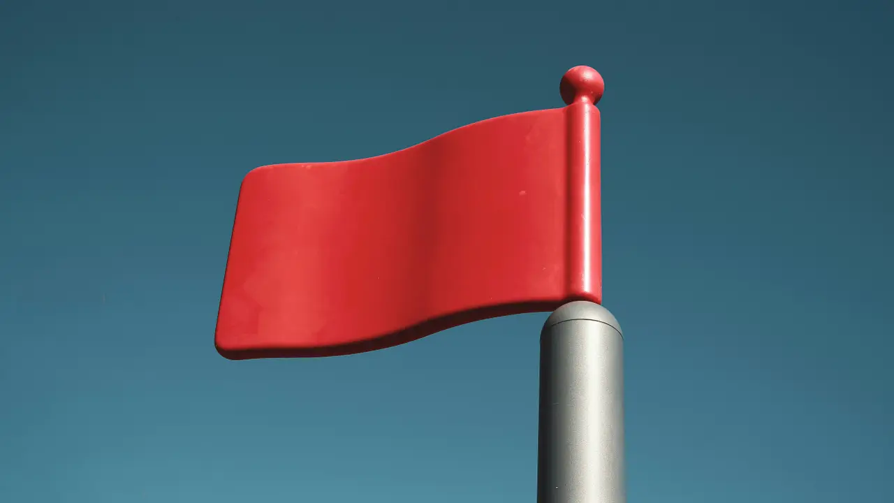 Red Flags ESL Discussion Questions - Smart Discussions